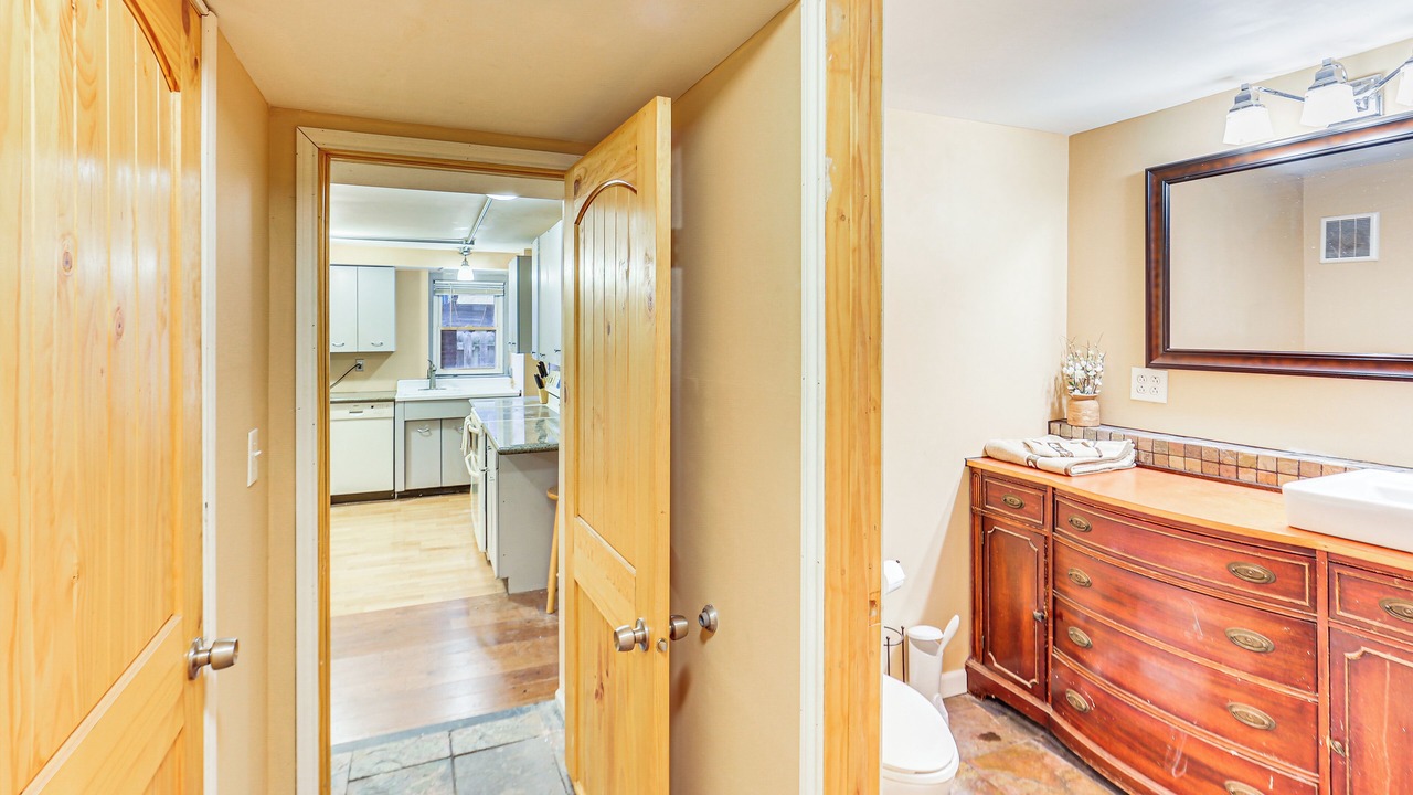 Photo of Bathroom in South Side Slopes