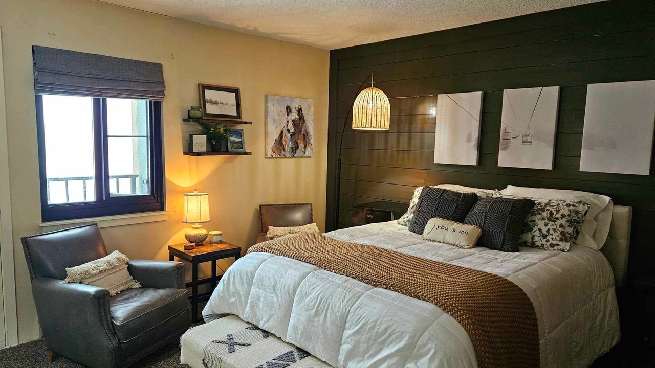 Photo of Bedroom in Snowshoe
