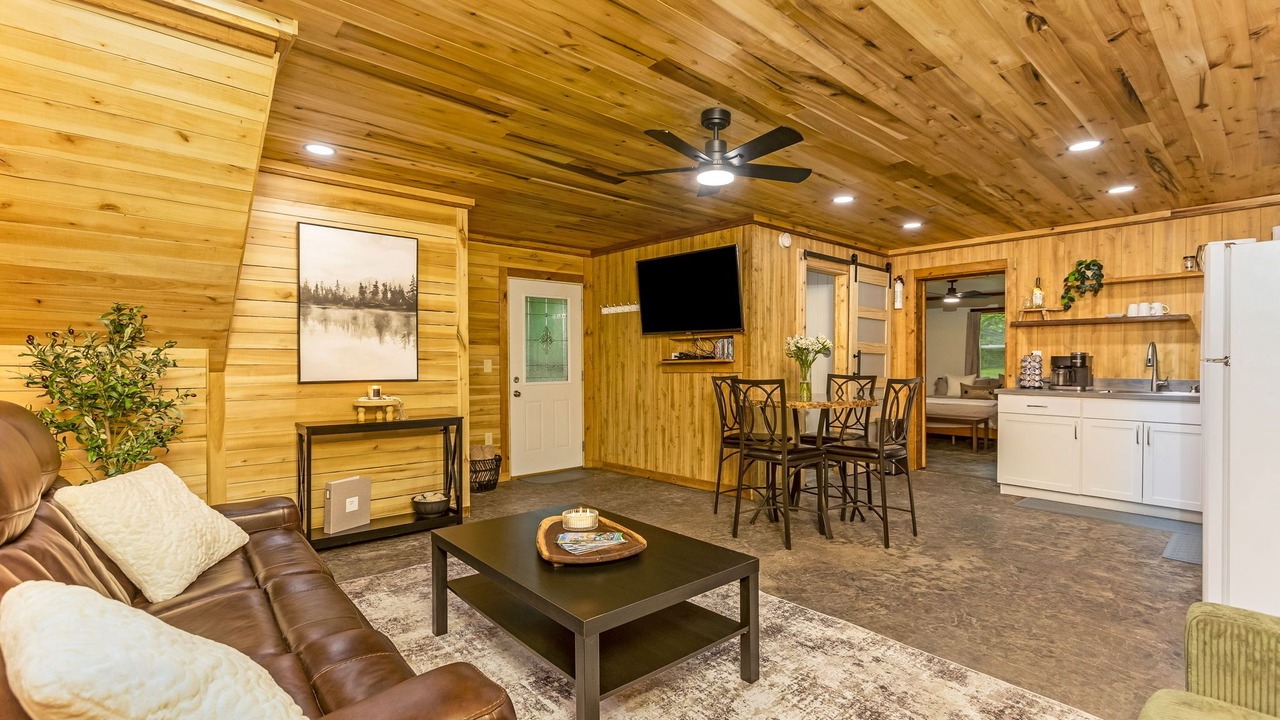 Photo of Livingroom in Rockbridge