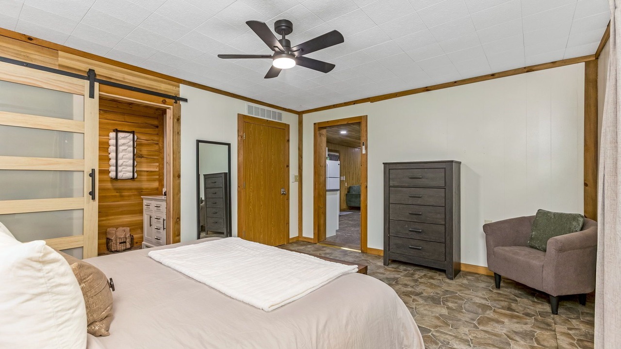Photo of Bedroom in Rockbridge