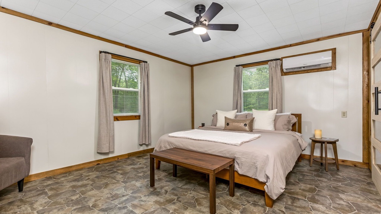 Photo of Bedroom in Rockbridge