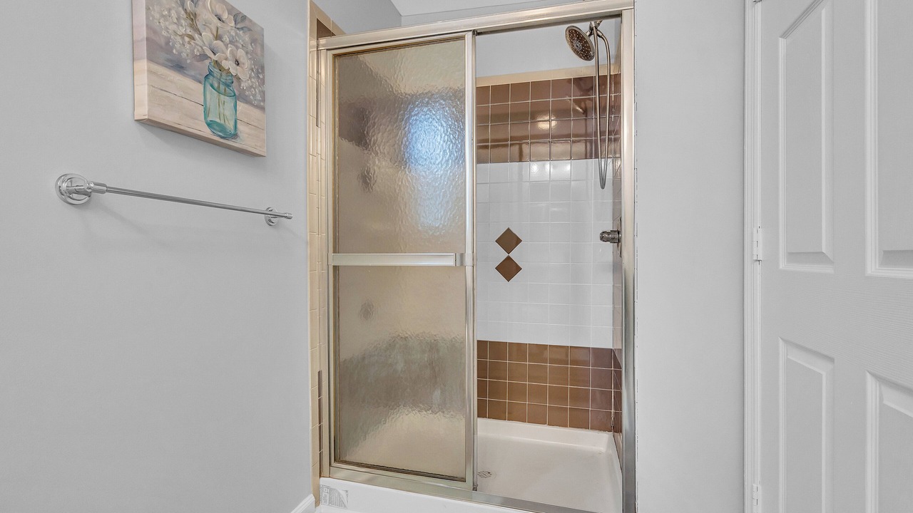 Photo of Bathroom in Keansburg