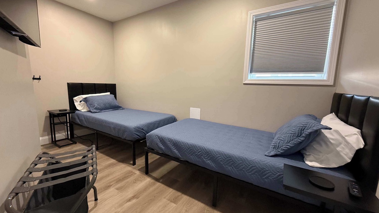 Photo of Bedroom in Roselawn Finance