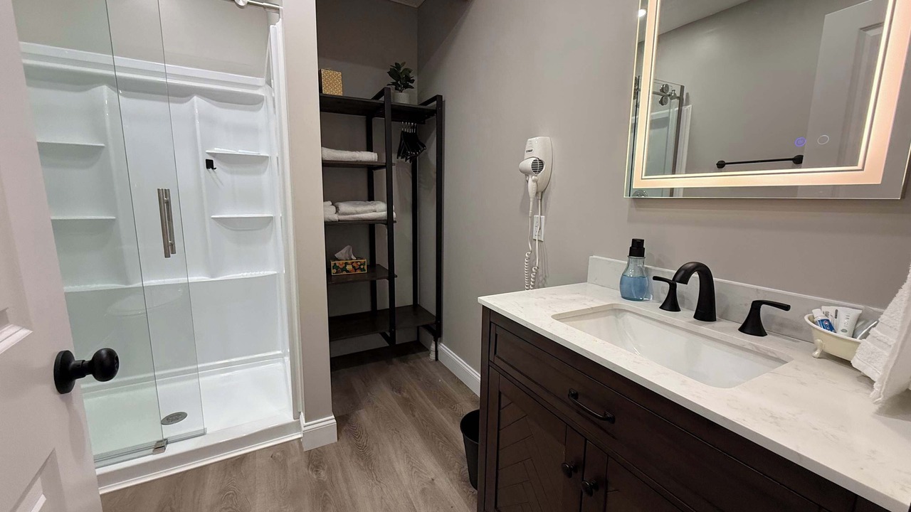 Photo of Bathroom in Roselawn Finance