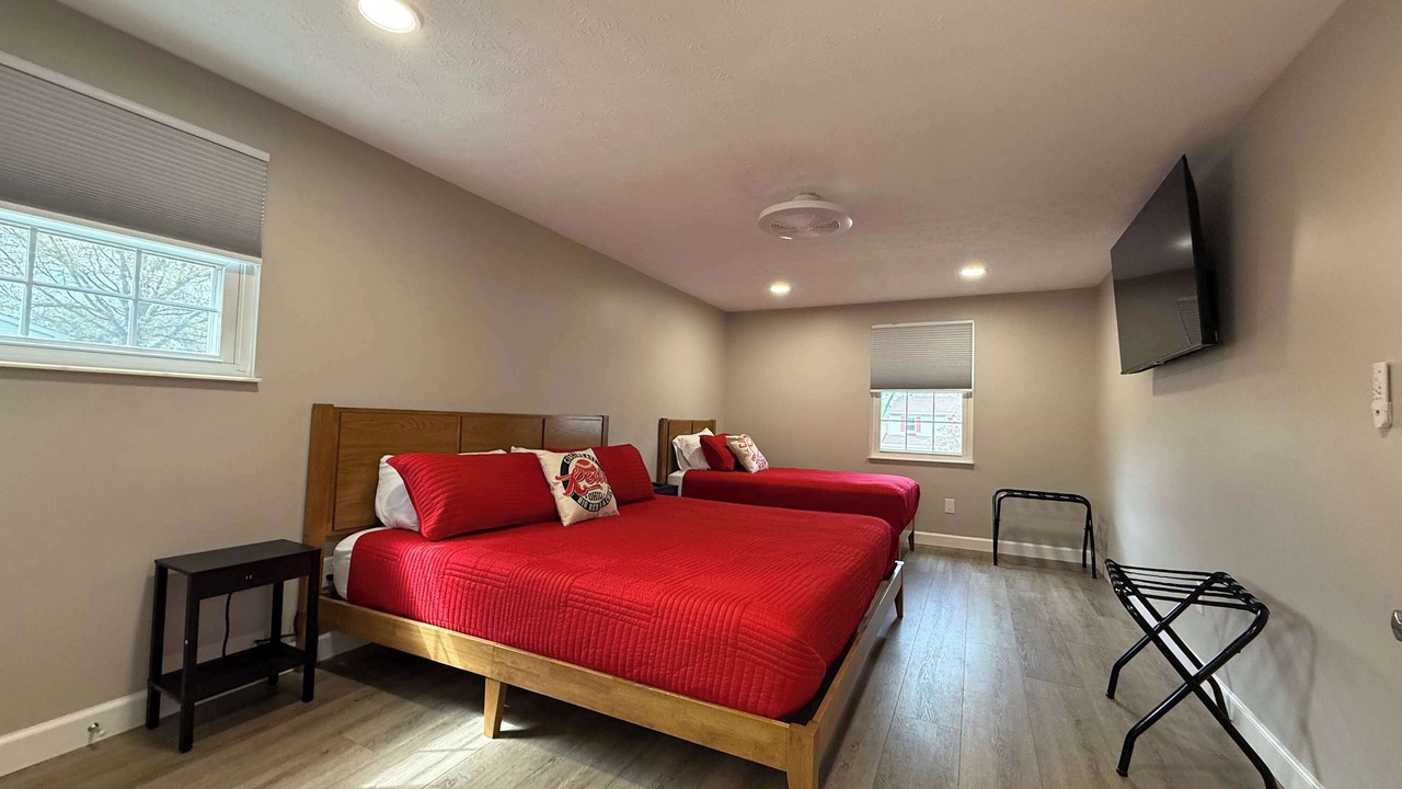 Photo of Bedroom in Roselawn Finance