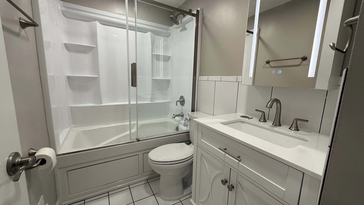 Photo of Bathroom in Roselawn Finance