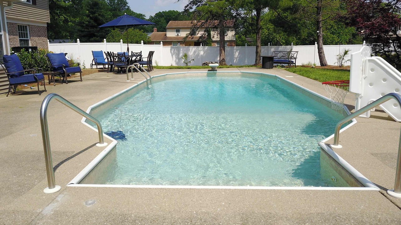 Photo of Outdoor in Roselawn Finance