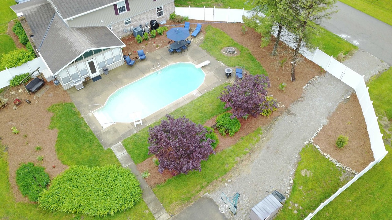 Photo of Outdoor in Roselawn Finance