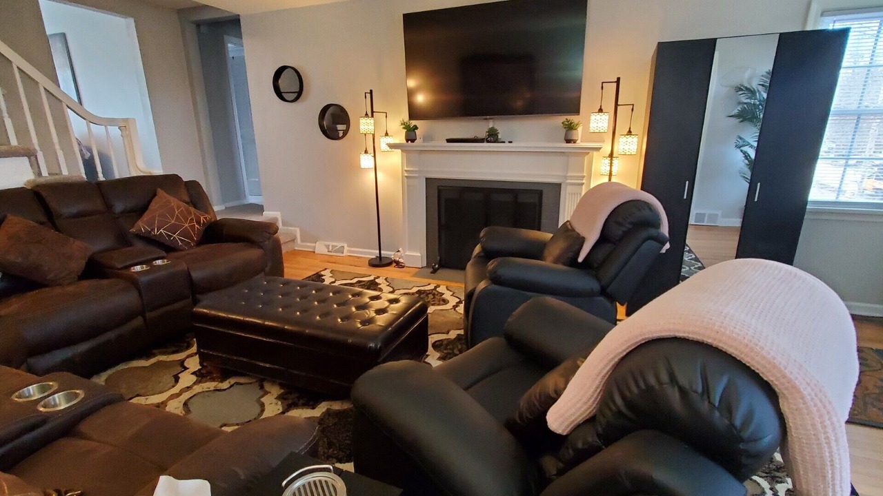 Photo of Livingroom in Erie
