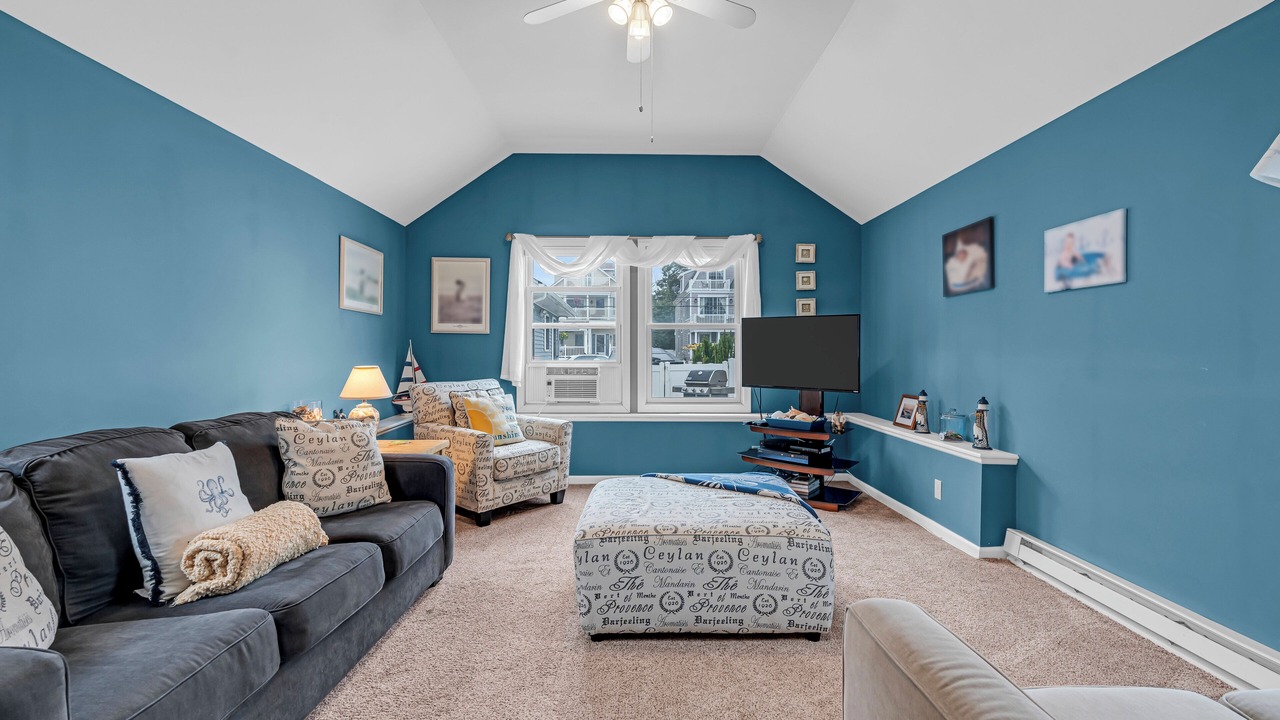 Photo of Livingroom in Wall