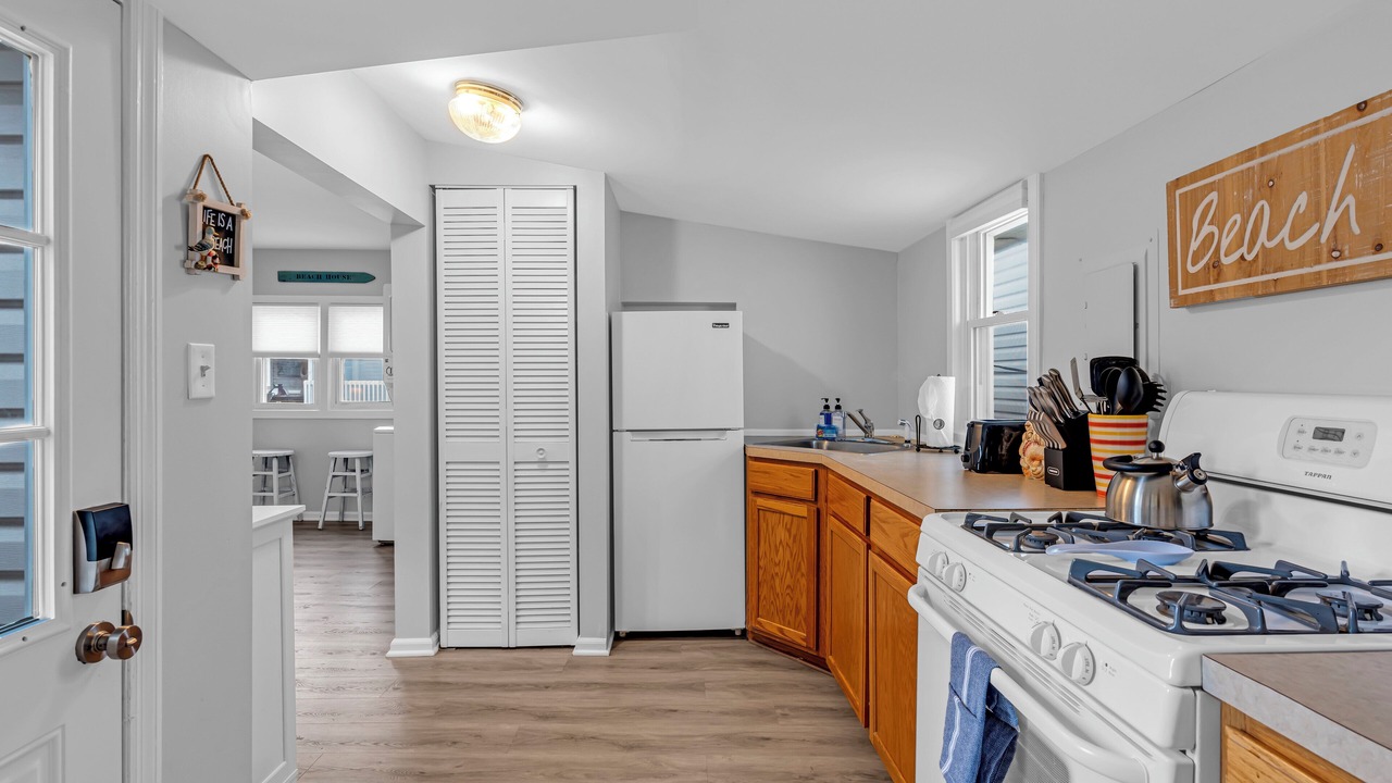 Photo of Kitchen in Wall