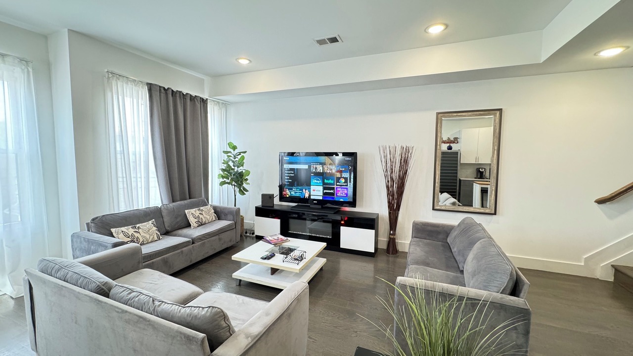 Photo of Livingroom in Jersey City
