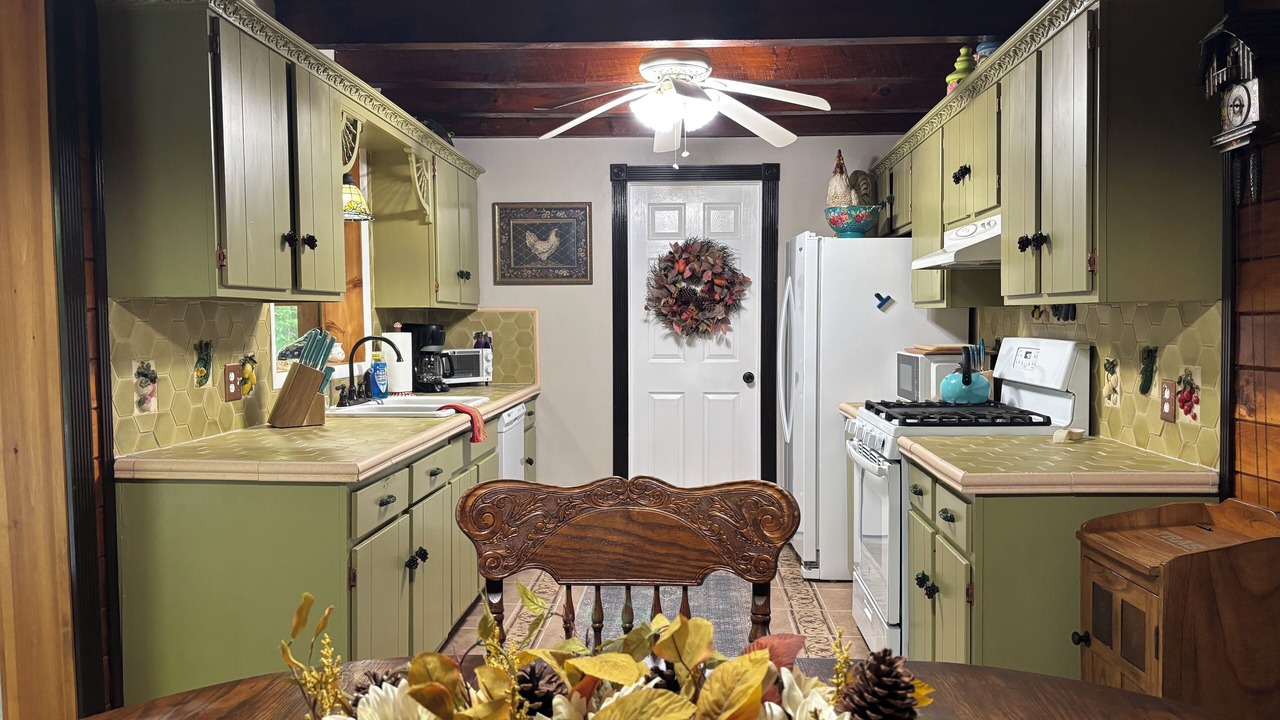 Photo of Kitchen in Smithboro