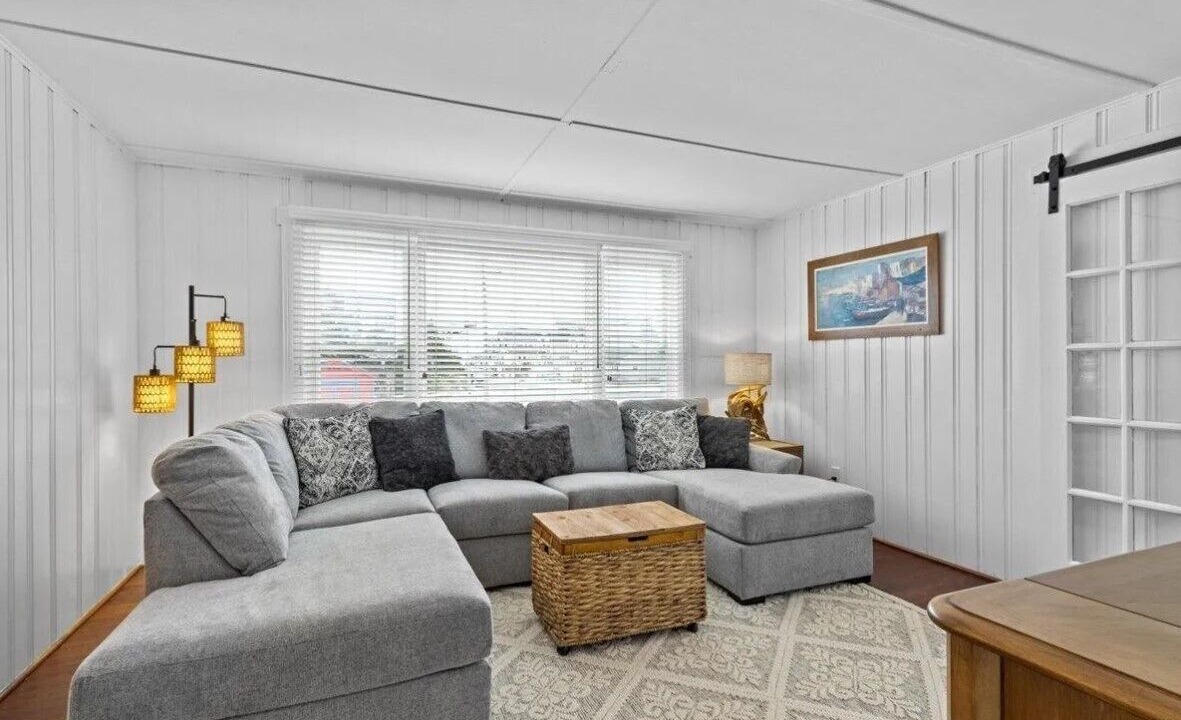 Photo of Livingroom in Normandy Beach