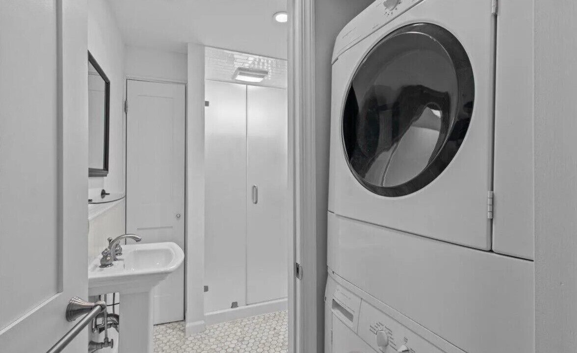 Photo of Bathroom in Normandy Beach