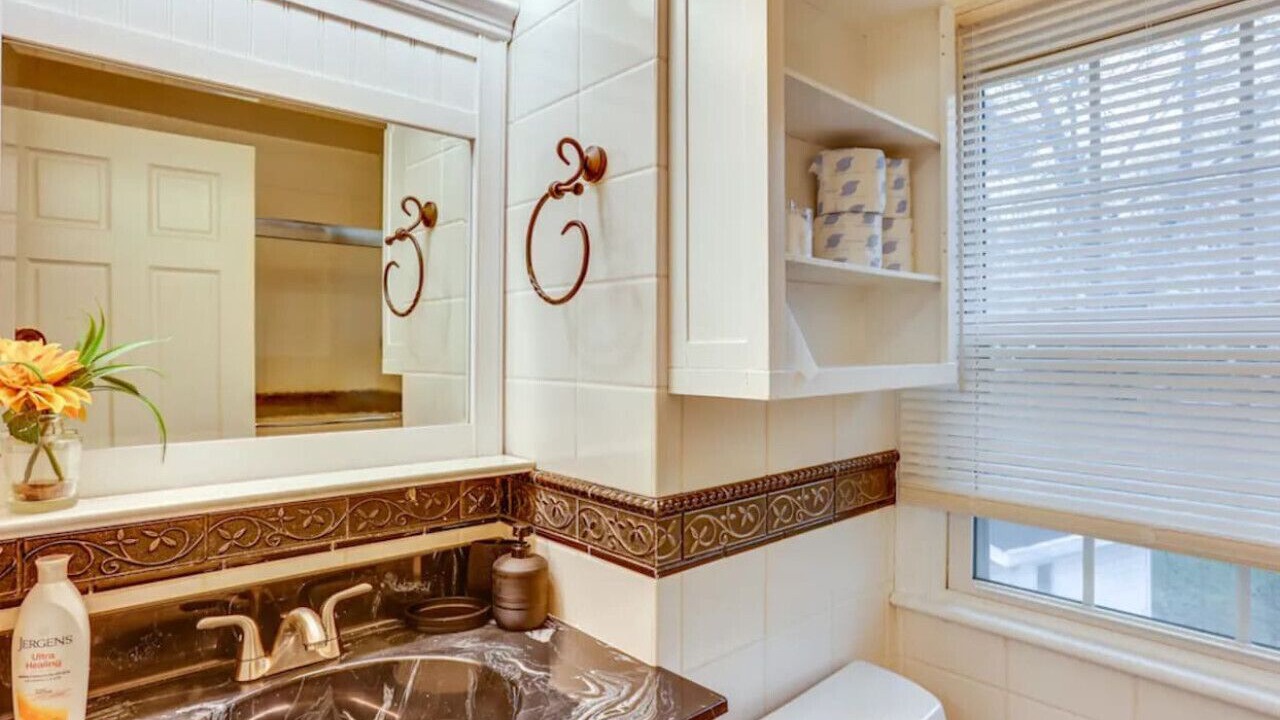 Photo of Bathroom in Lewisburg