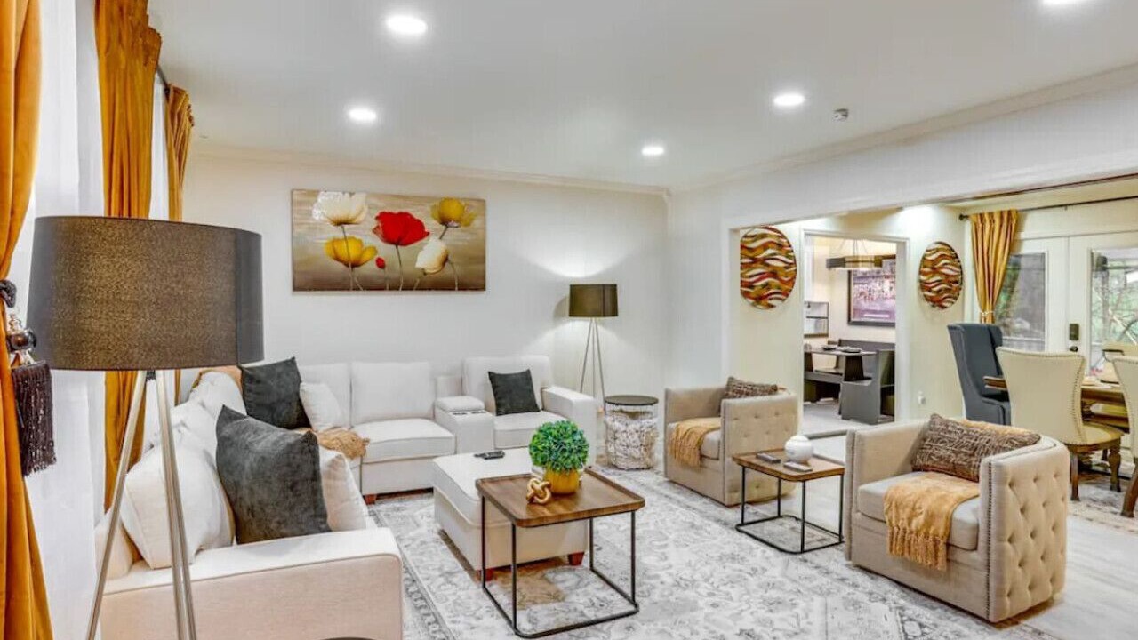 Photo of Livingroom in Lewisburg