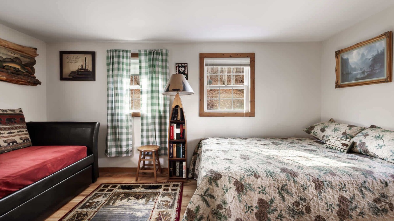 Photo of Bedroom in Points