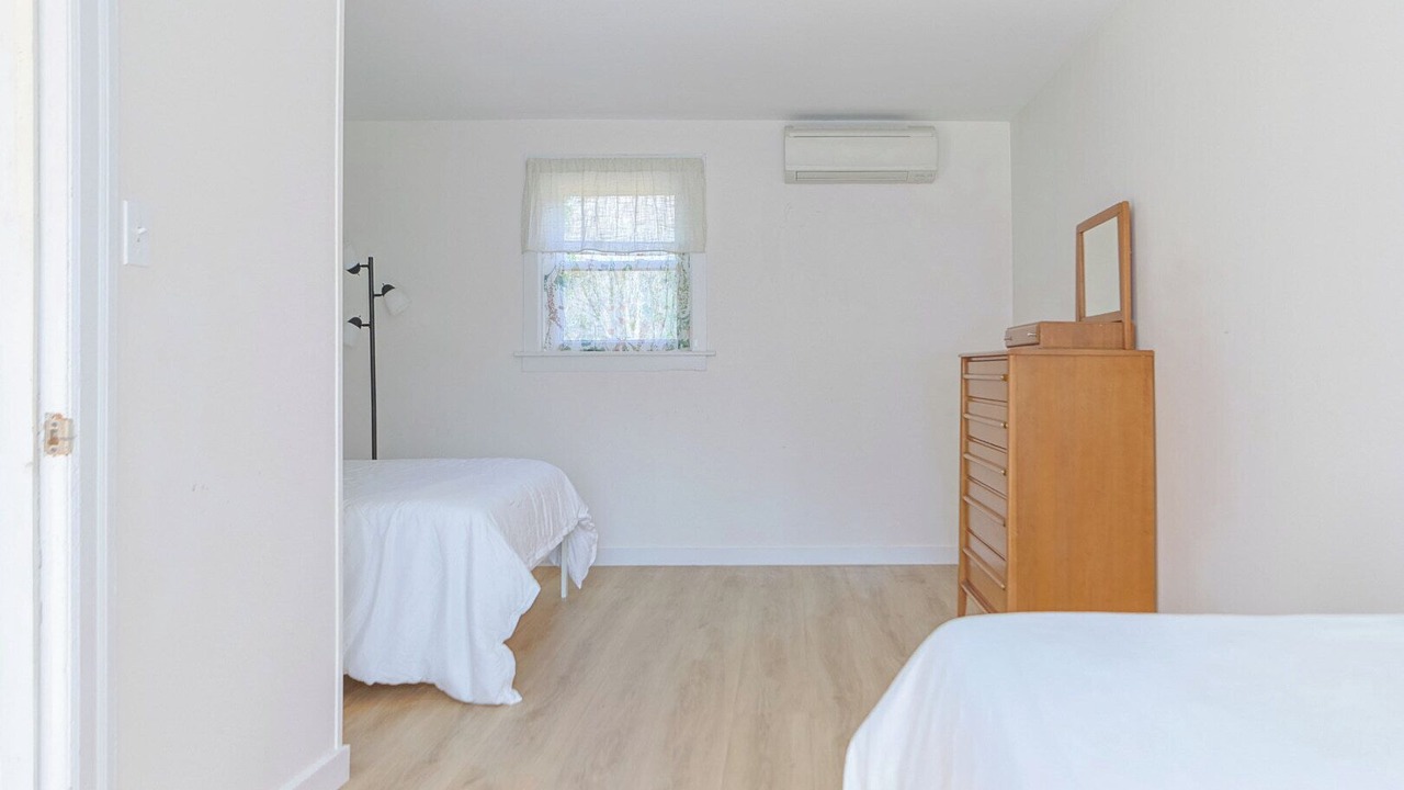 Photo of Bedroom in Bensalem
