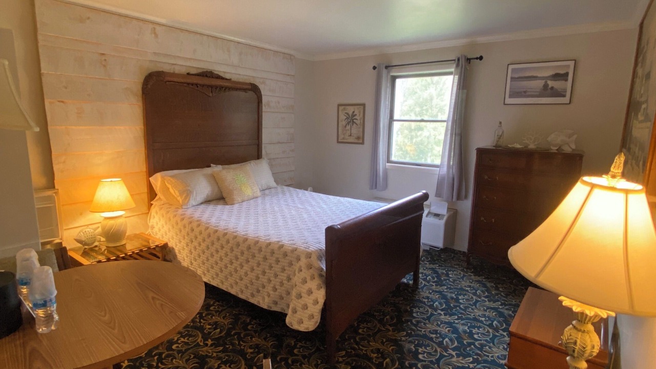Photo of Bedroom in Cooksburg