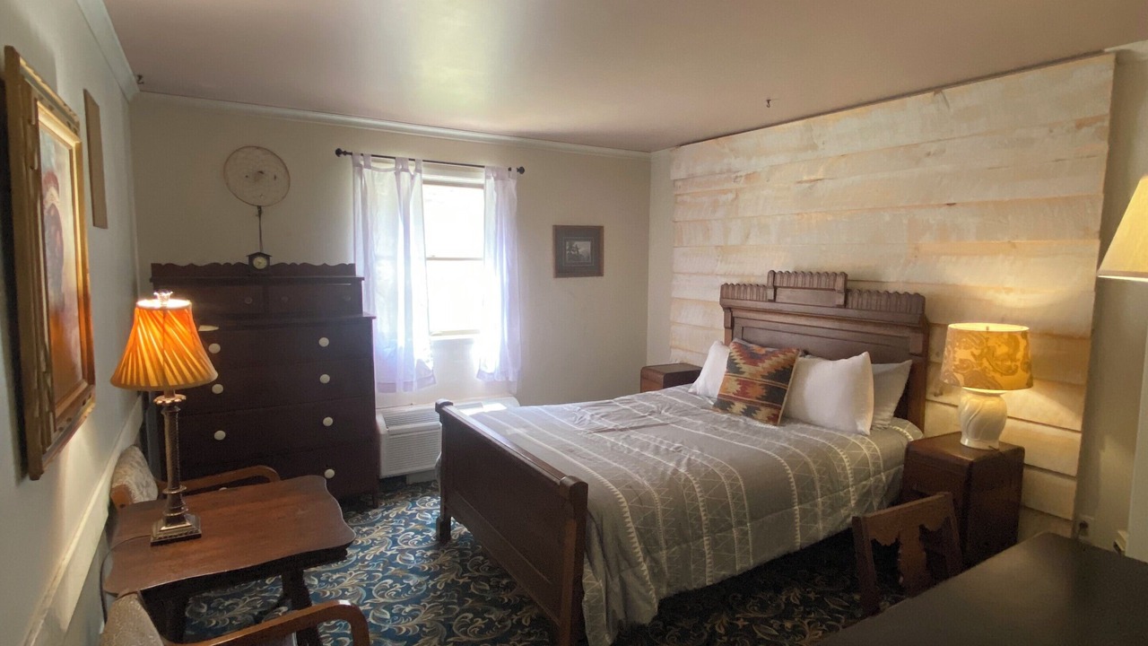 Photo of Bedroom in Cooksburg