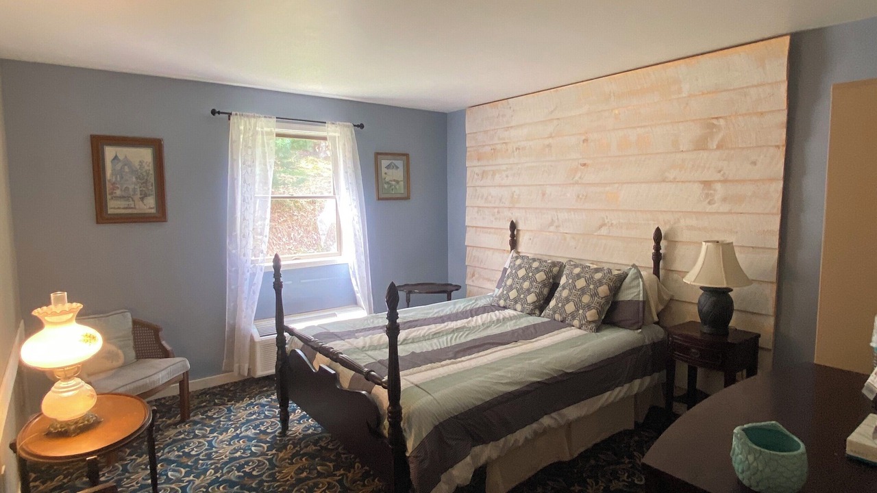 Photo of Bedroom in Tylersburg