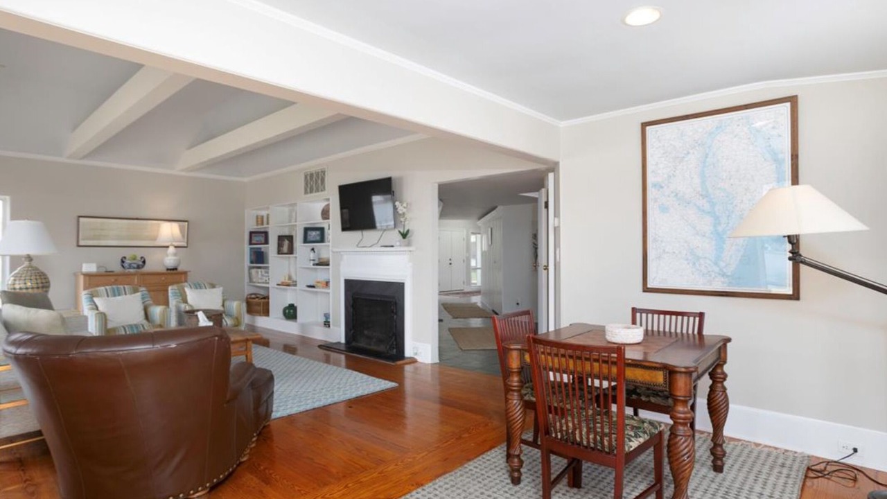 Photo of Livingroom in Easton