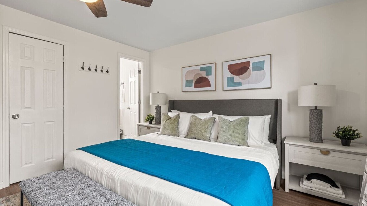 Photo of Bedroom in Southwest Center City