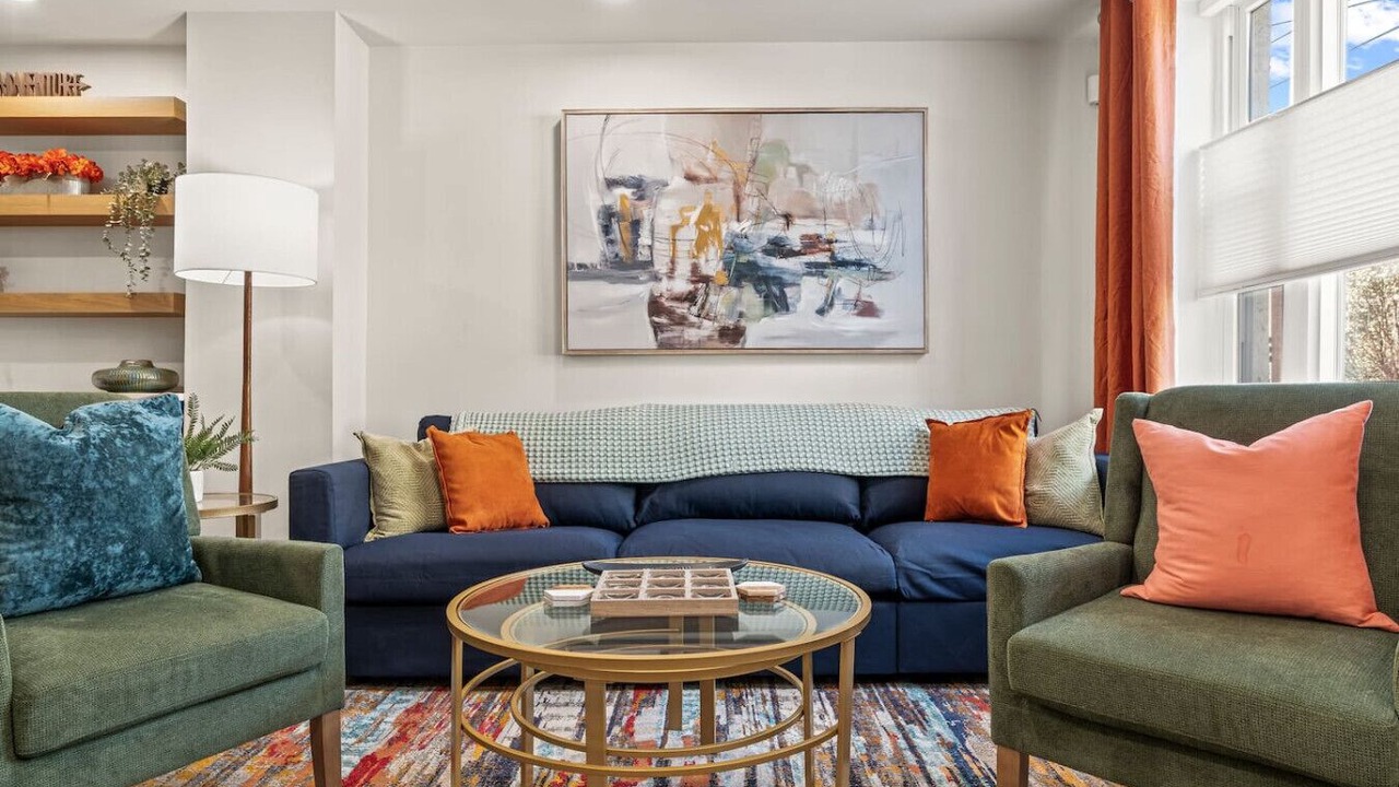 Photo of Livingroom in Southwest Center City