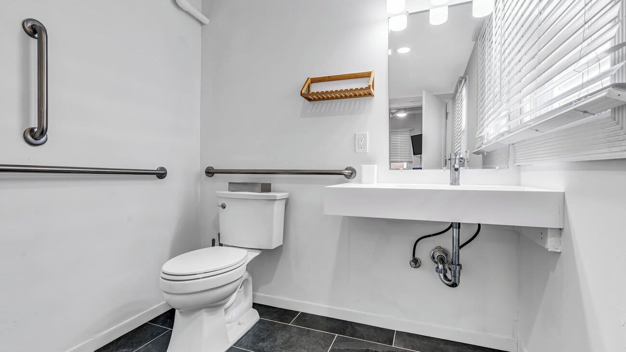 Photo of Bathroom in Ocean Grove