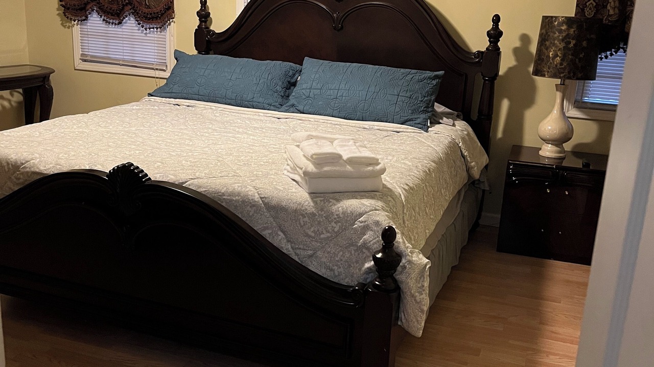 Photo of Bedroom in Lorain