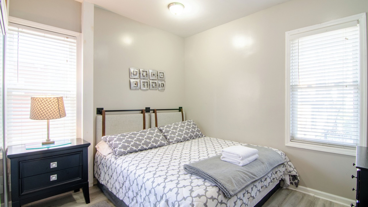 Photo of Bedroom in North Bergen