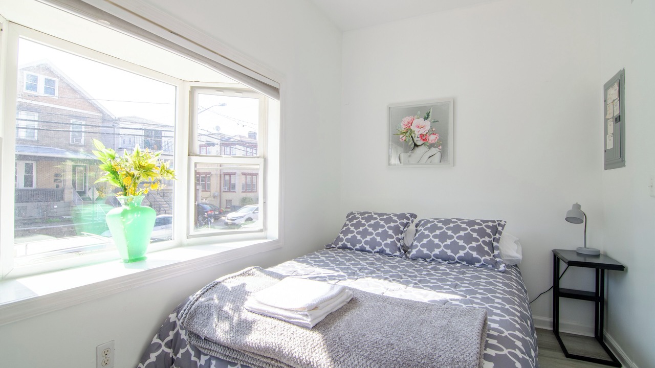 Photo of Bedroom in North Bergen
