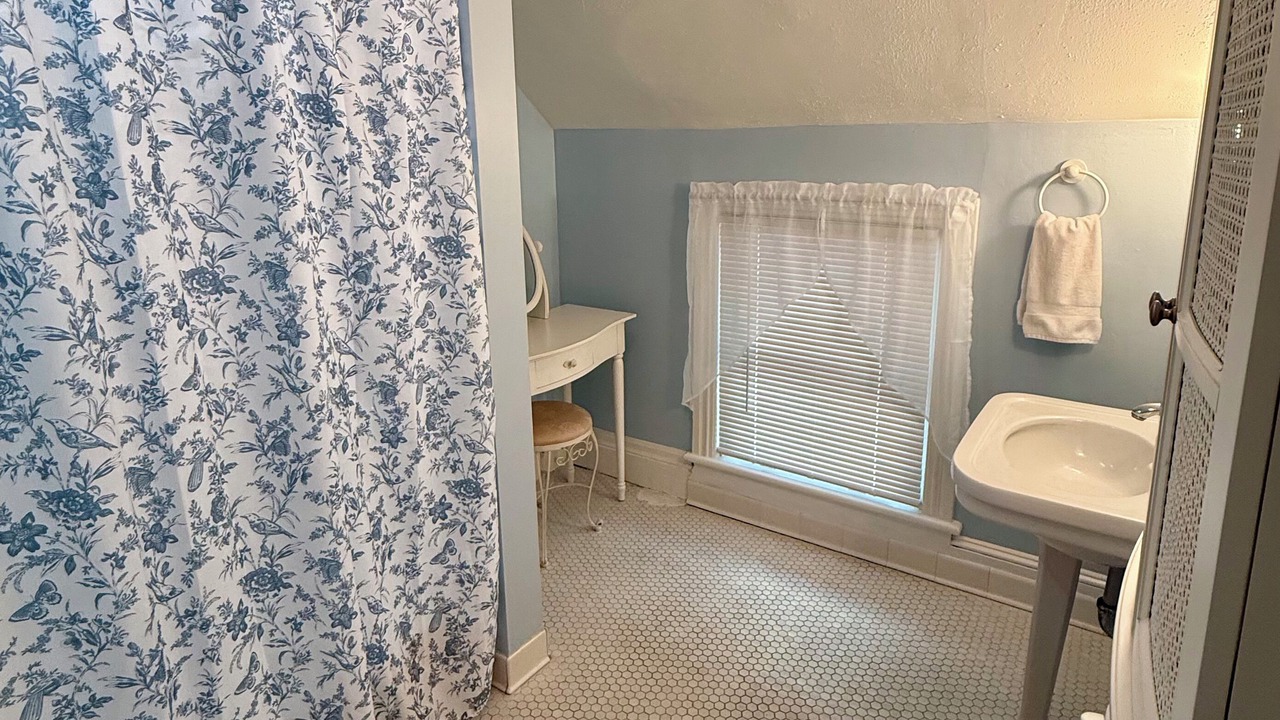 Photo of Bathroom in Ocean Grove