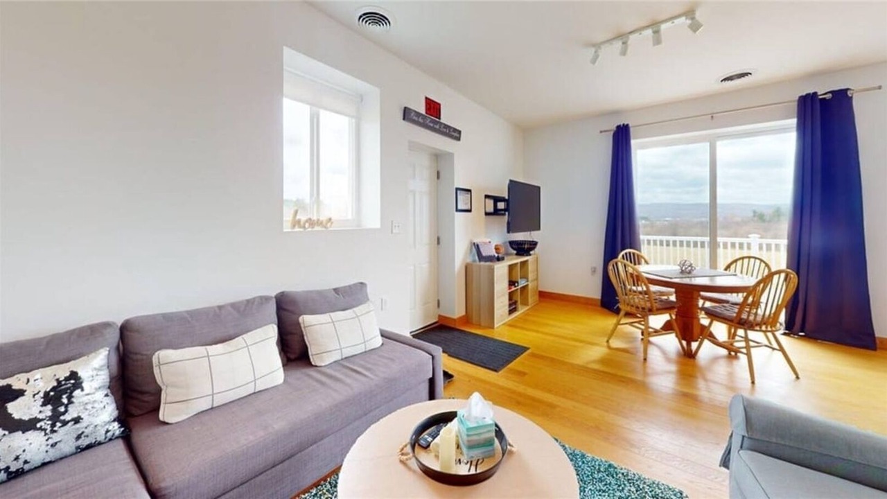 Photo of Livingroom in Montour Falls