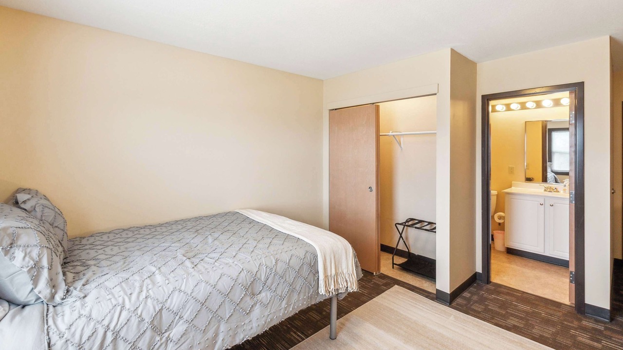 Photo of Bedroom in Ontario