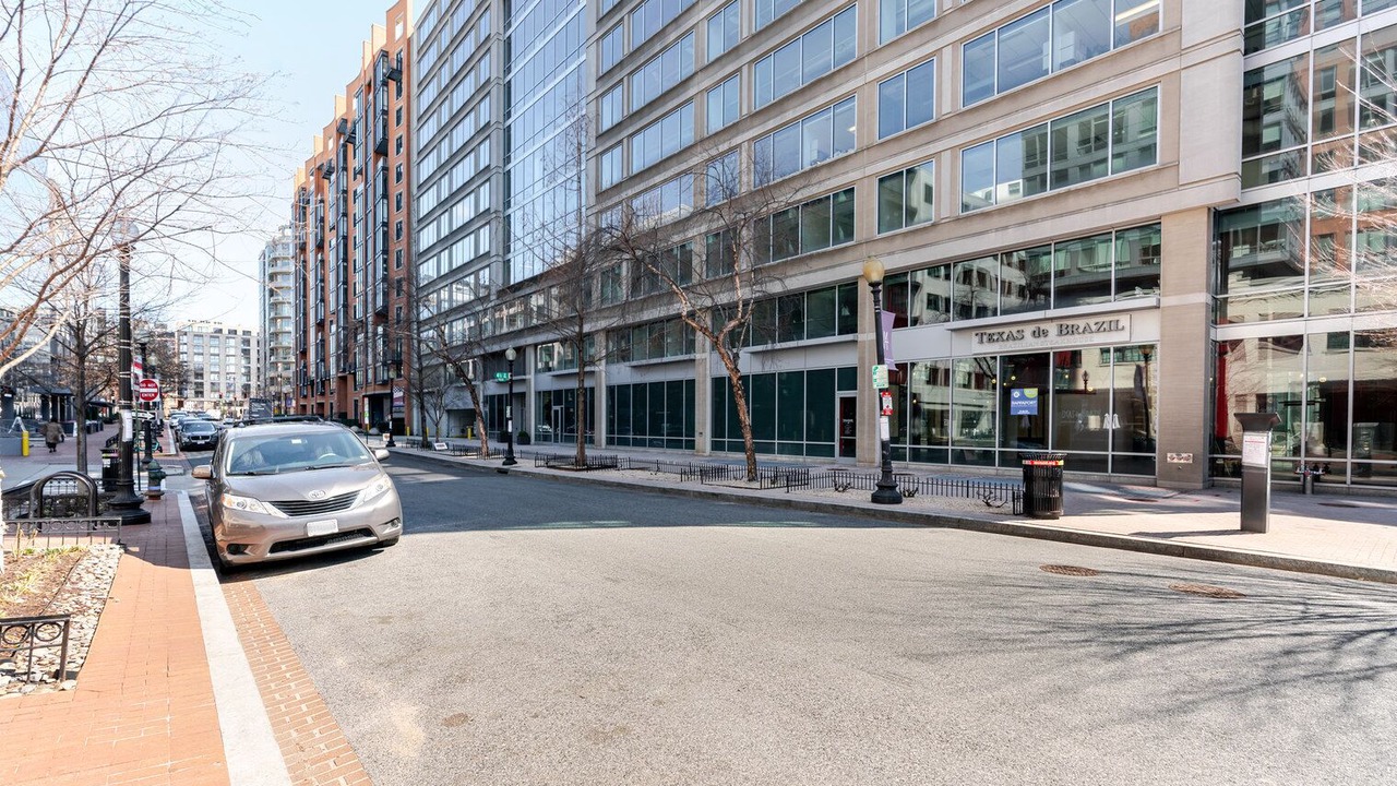 Photo of Others in Mount Vernon Triangle