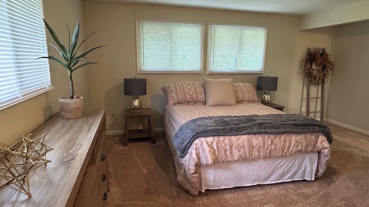 Photo of Bedroom in Hudson