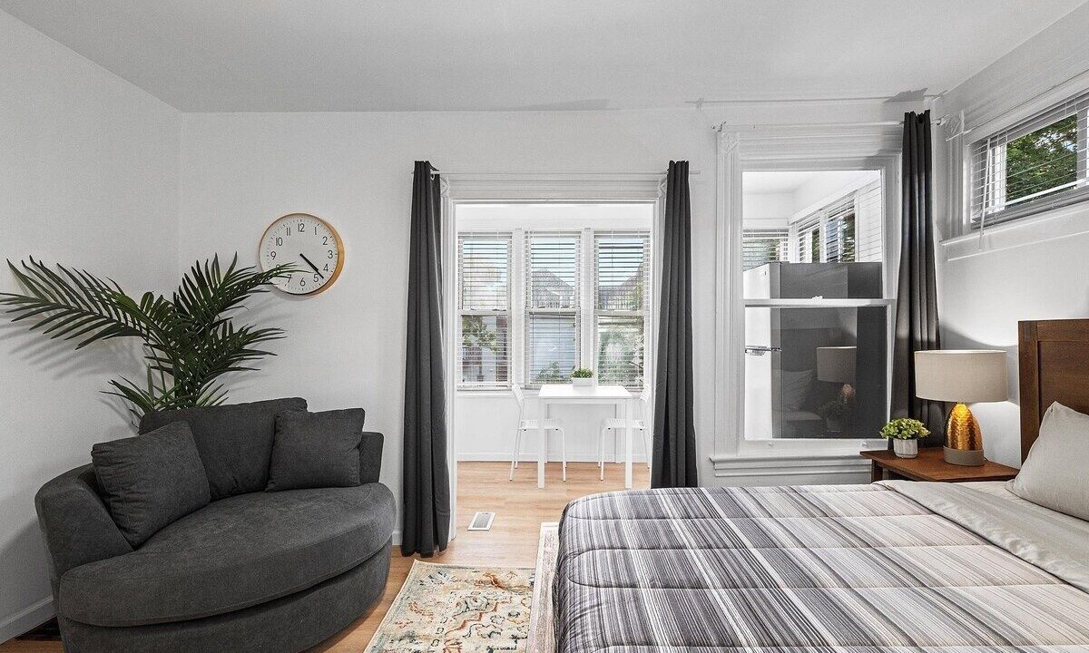 Photo of Bedroom in Shadyside