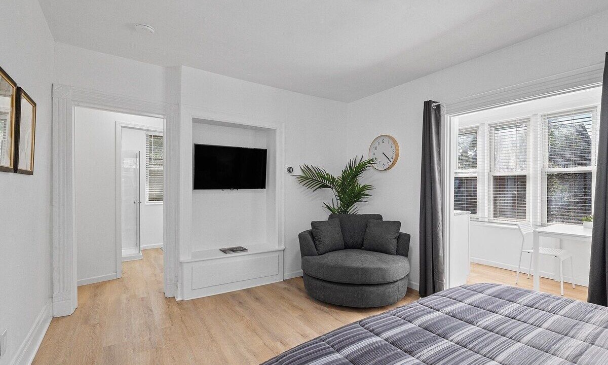 Photo of Bedroom in Shadyside