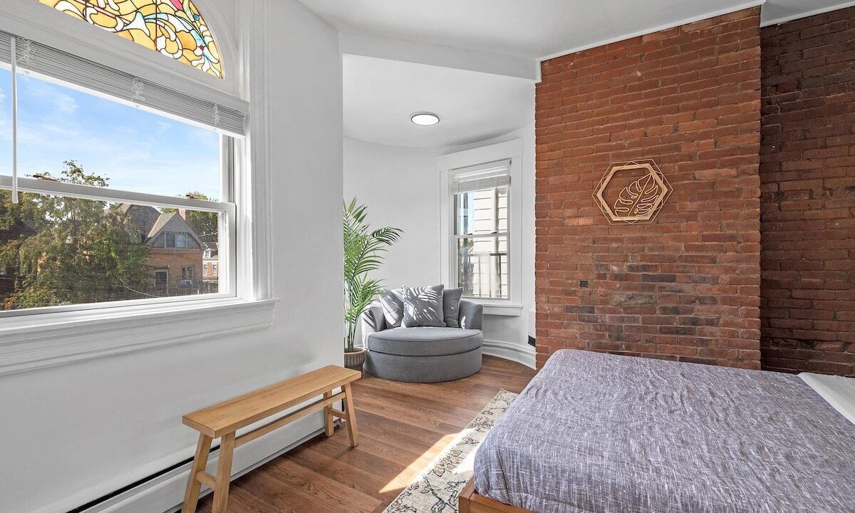 Photo of Bedroom in Shadyside