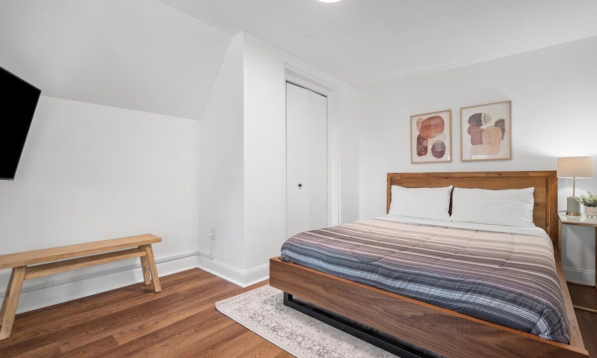 Photo of Bedroom in Shadyside