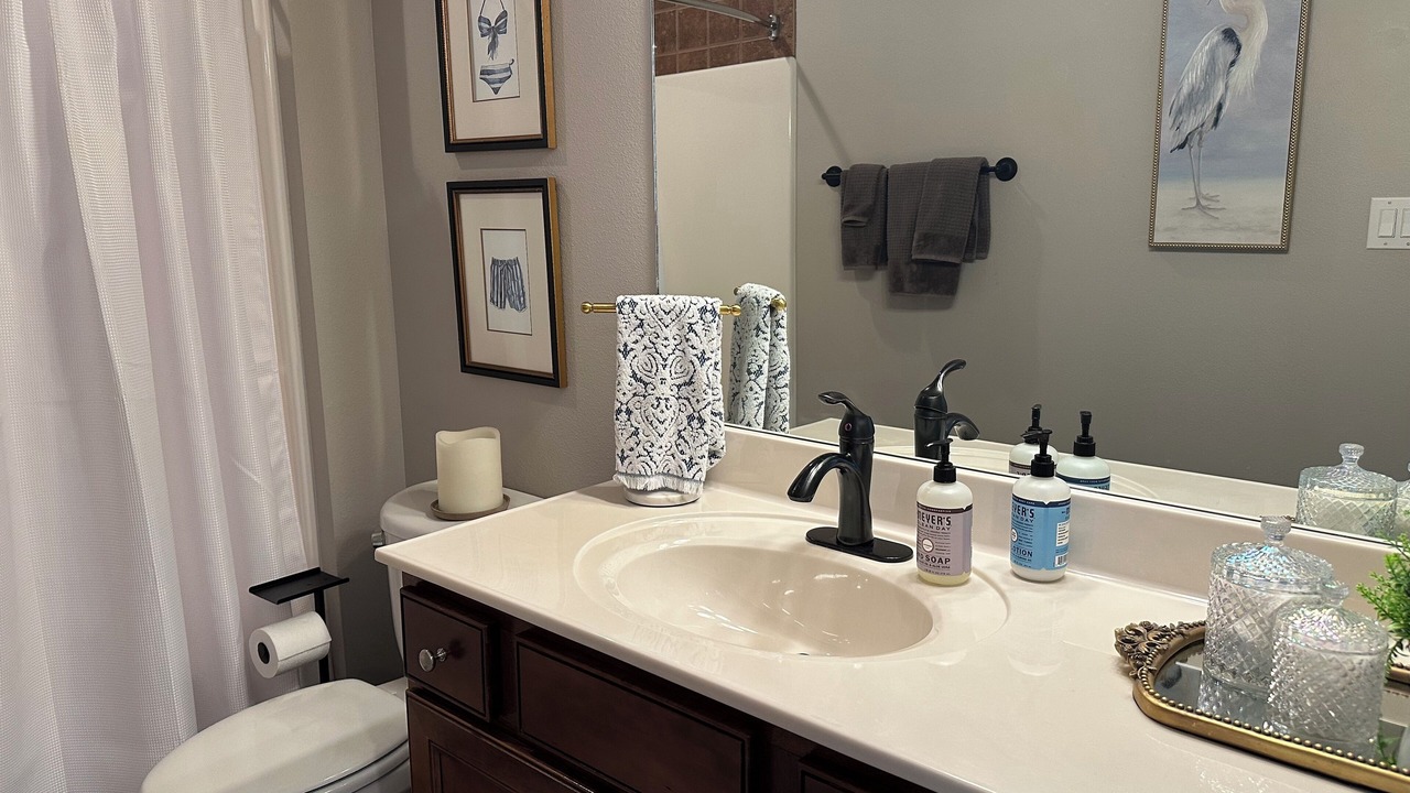 Photo of Bathroom in Andersonville