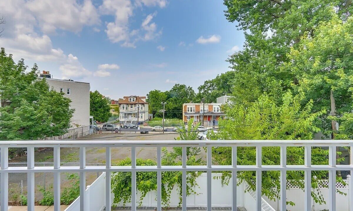 Photo of Outdoor in Ampere