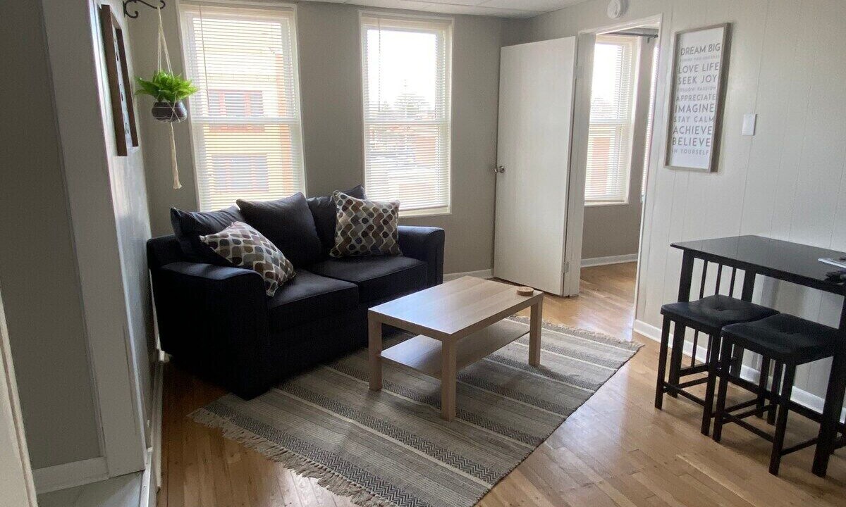 Photo of Livingroom in Coshocton