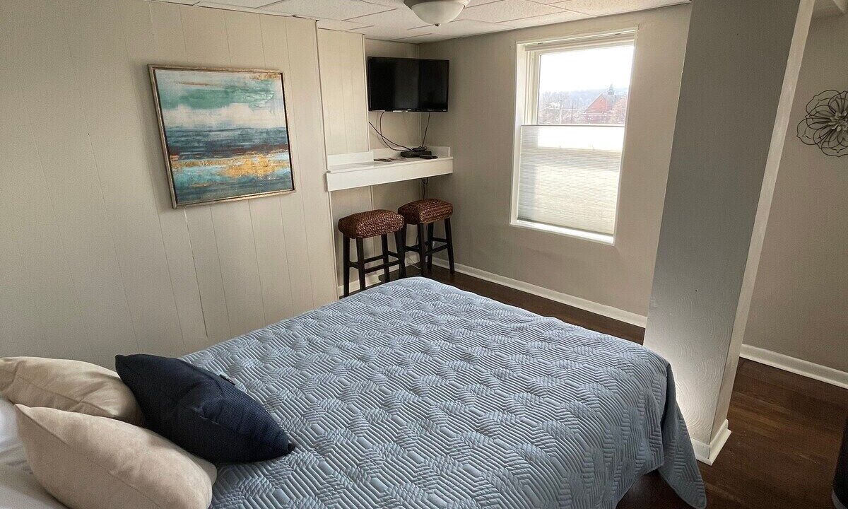Photo of Bedroom in Coshocton