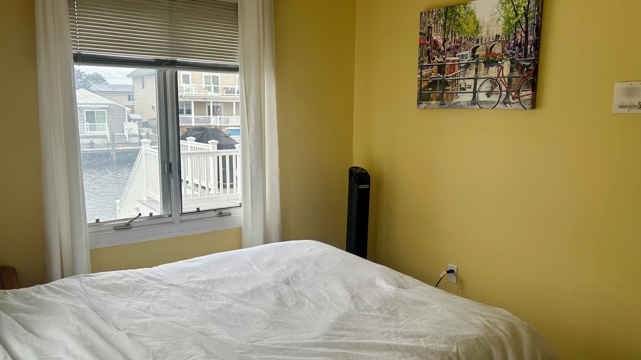Photo of Bedroom in Ortley Beach