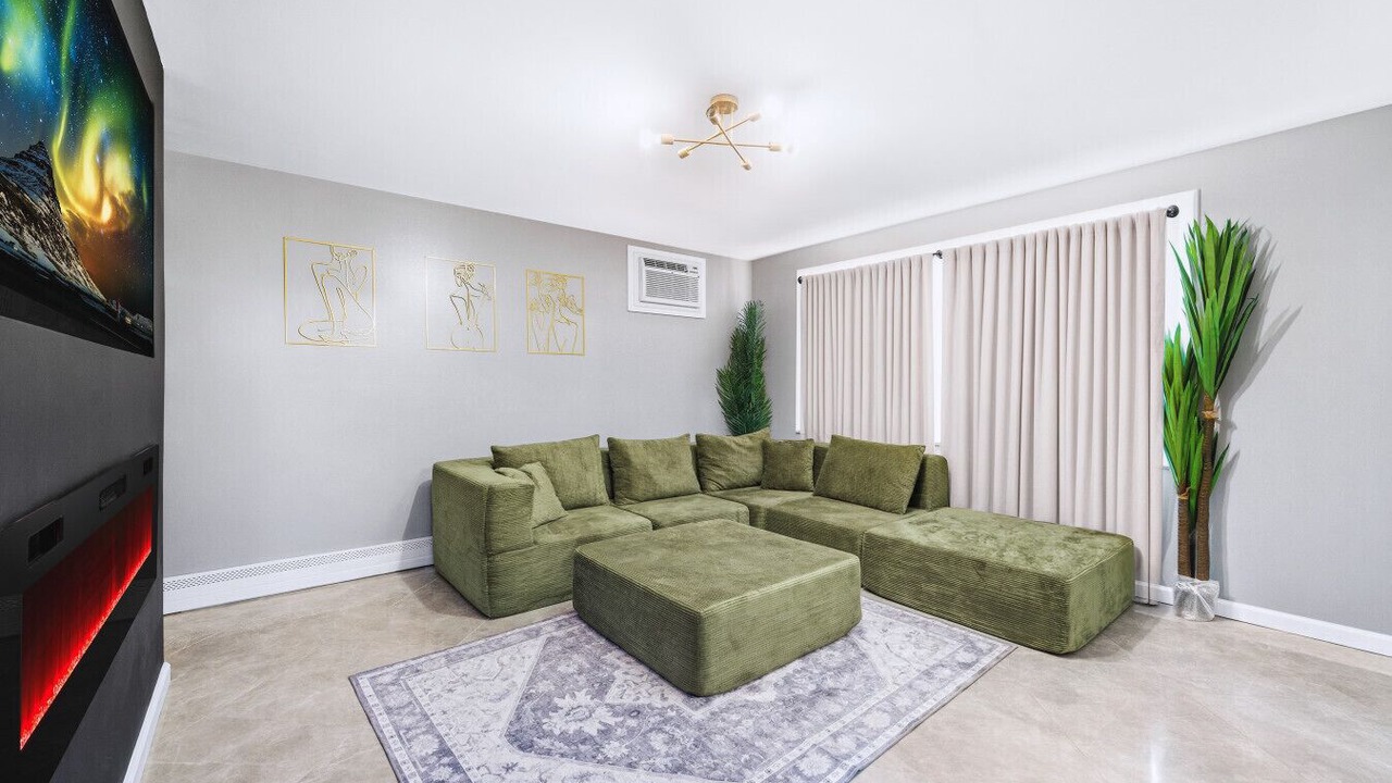 Photo of Bedroom in Bayonne