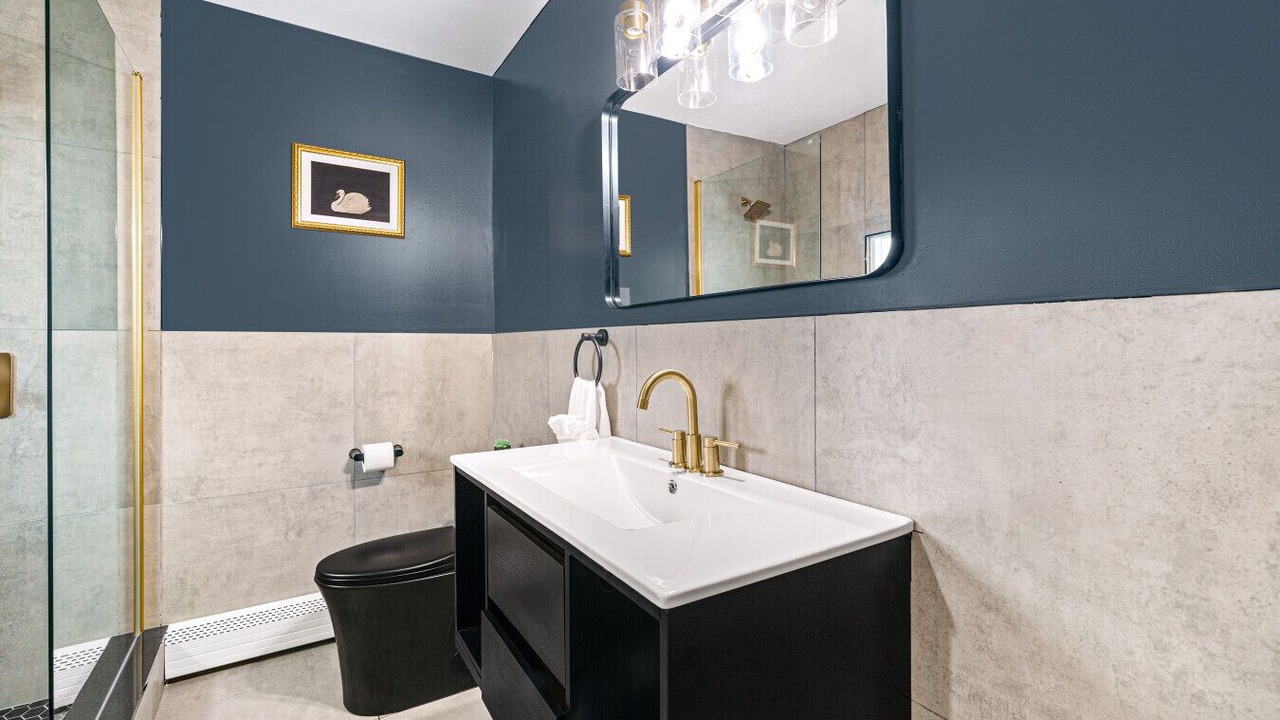 Photo of Bathroom in Bayonne