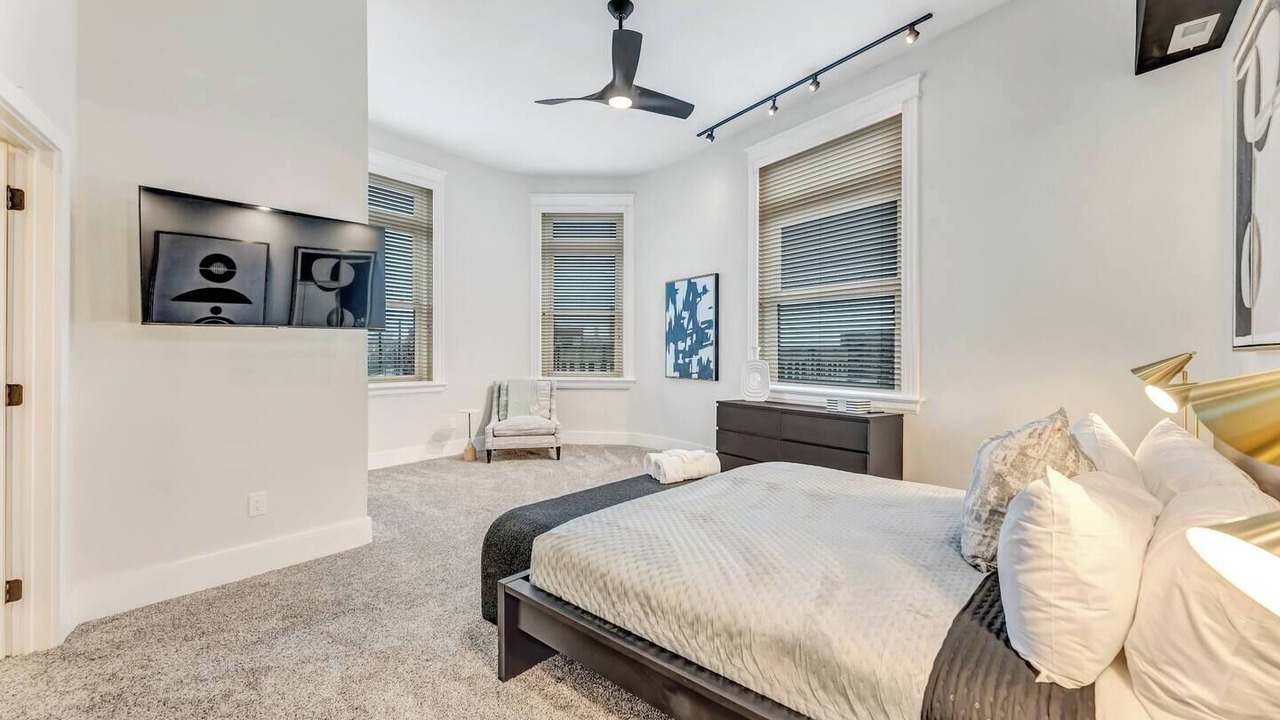 Photo of Bedroom in Walnut Hills